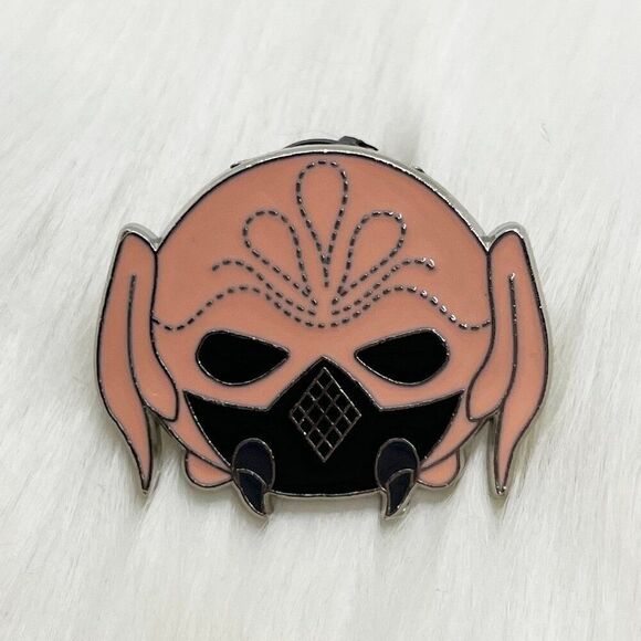 🔮 5/$25 Disney Star Wars Plo Koon Tsum Tsum Pin - Picture 1 of 2